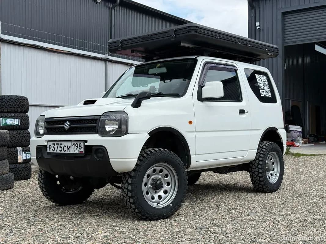 Внедорожник Suzuki Jimny с палаткой на крышу — фото 6